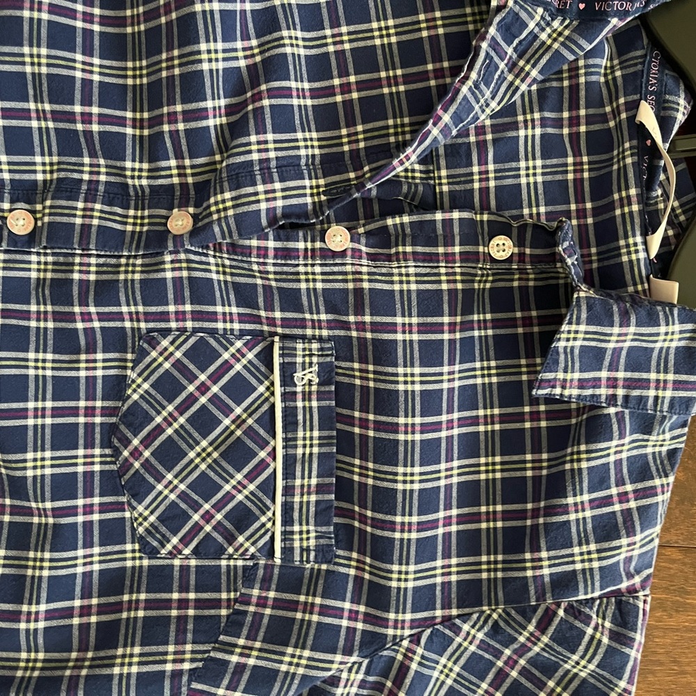 Victoria’s Secret Boyfriend Sleep Shirt - Picture 7 of 9